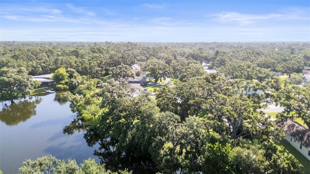 Activo con contrato: $180,000 (0.27 acres)