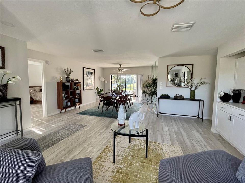 Formal Dining Room/Living Room