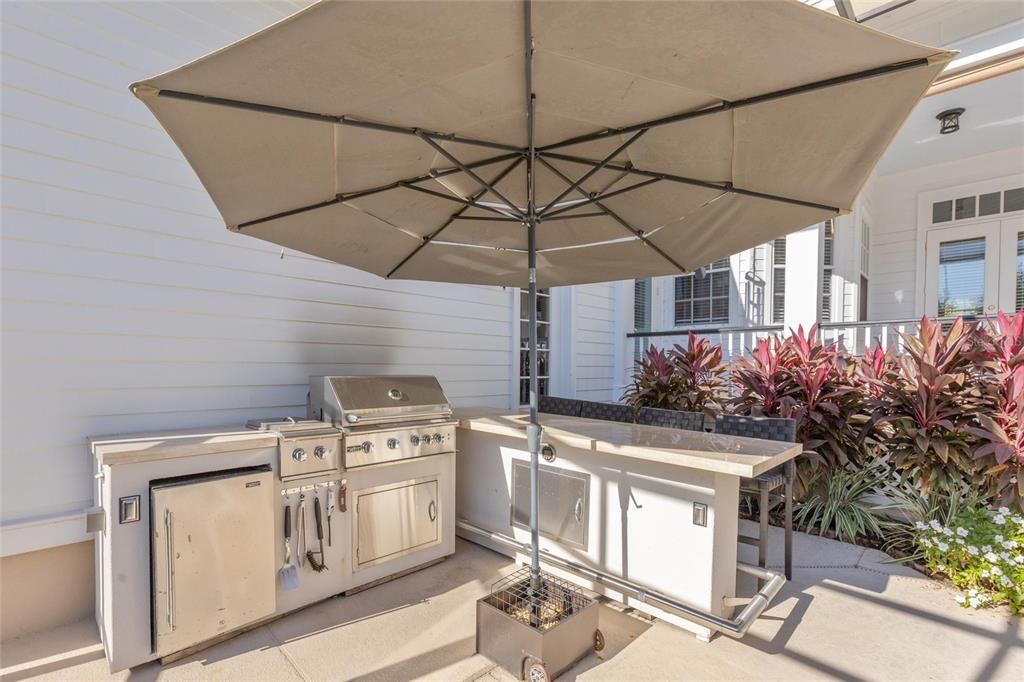 Outdoor Kitchen Area