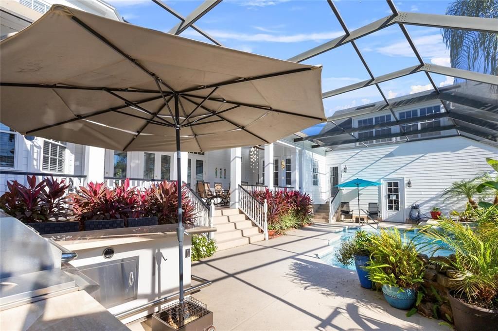 Outdoor Kitchen Area