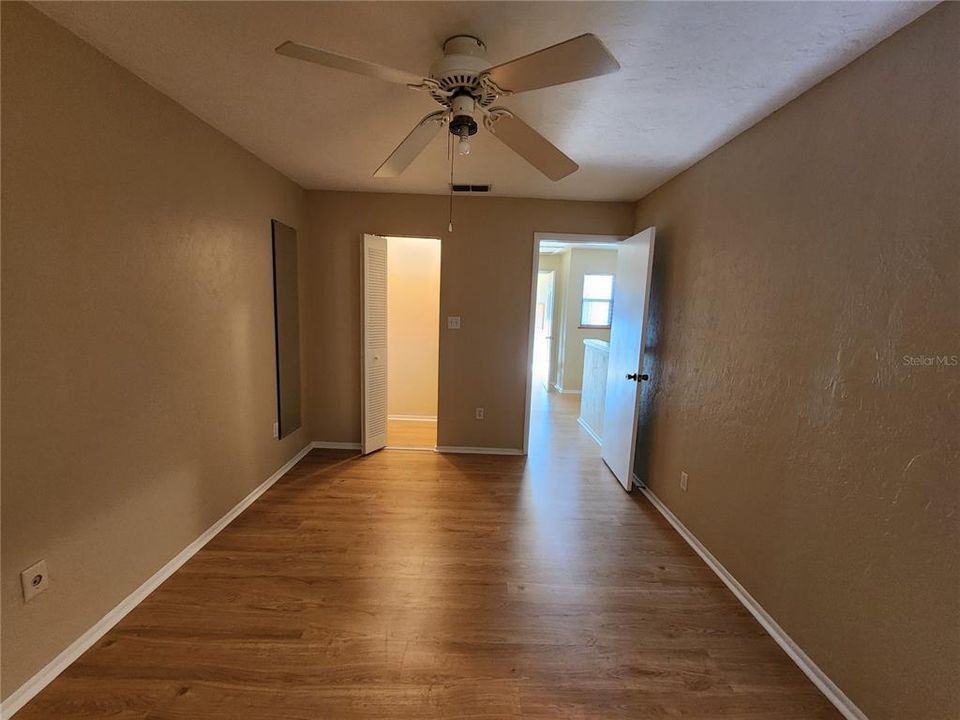 For Rent: $1,425 (2 beds, 1 baths, 1040 Square Feet)