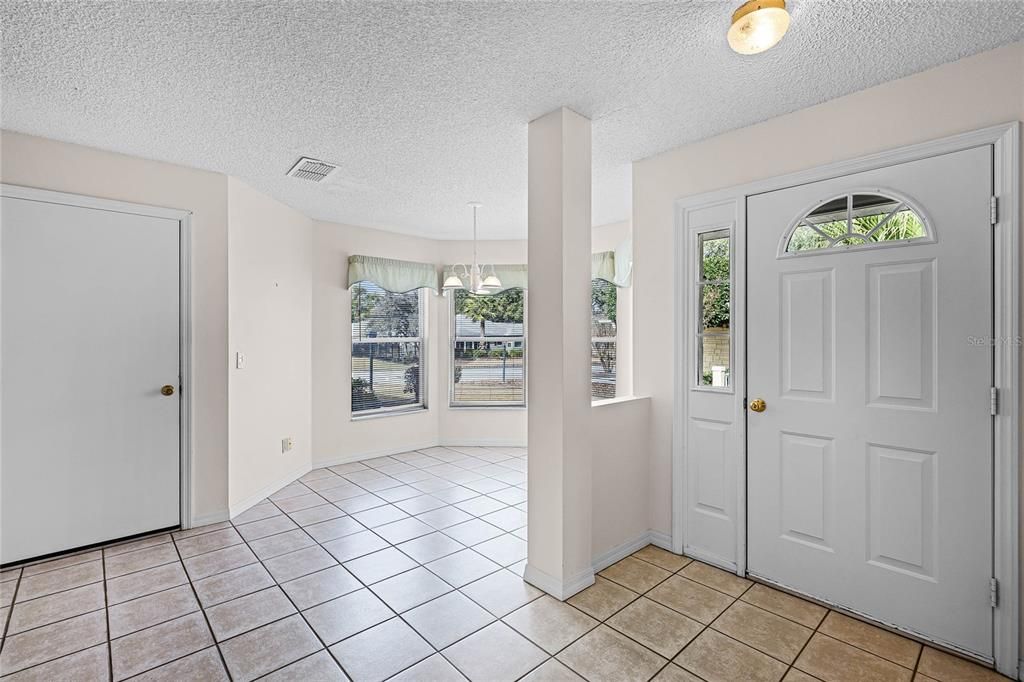 For Sale: $239,900 (2 beds, 2 baths, 1494 Square Feet)