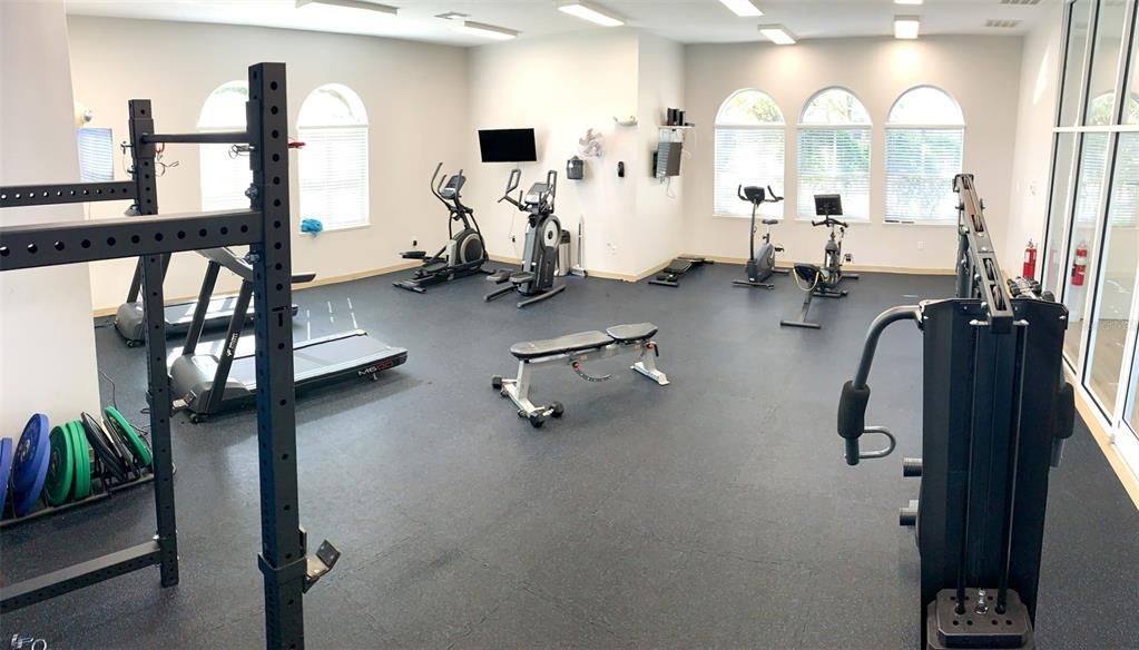 FITNESS ROOM