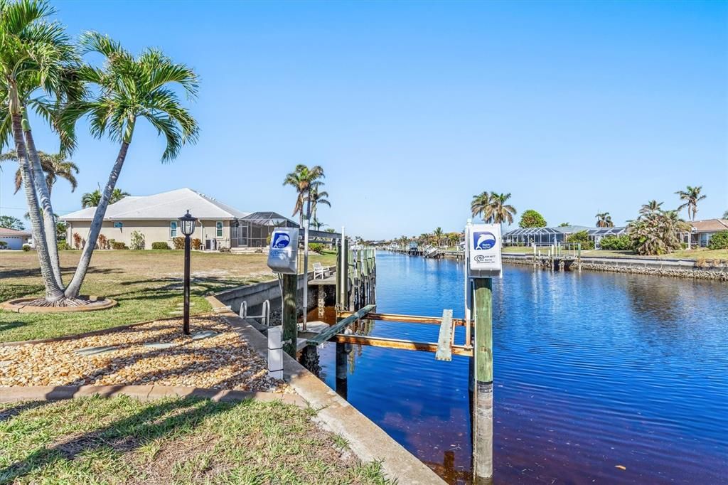 Boat lift