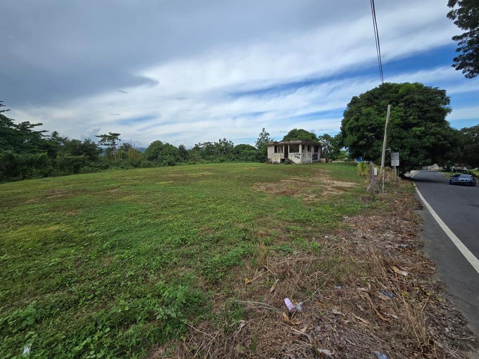 En Venta: $133,800 (1.50 acres)