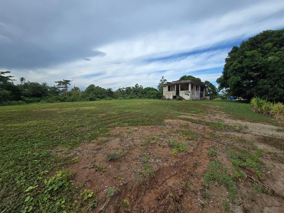 En Venta: $133,800 (1.50 acres)