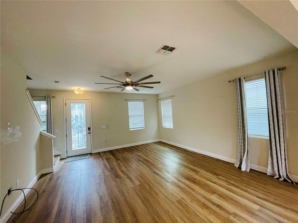 Primary room with walk in closet upstairs