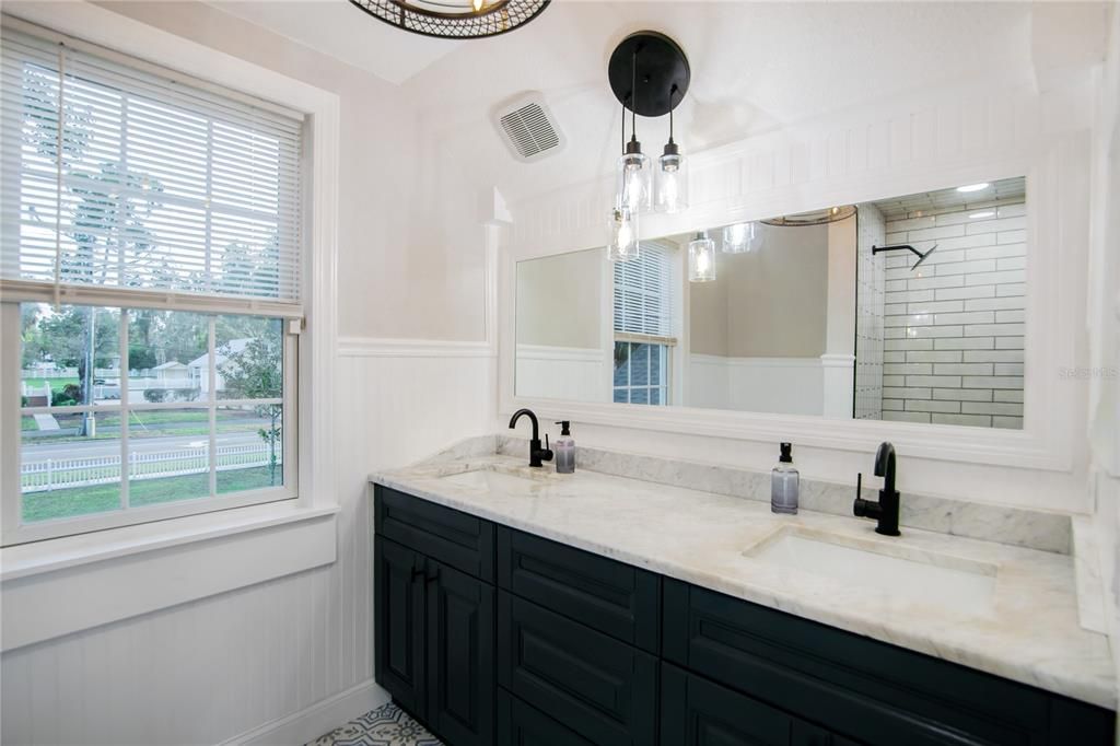 待售: $1,095,000 (5 贝兹, 3 浴室, 4436 平方英尺)