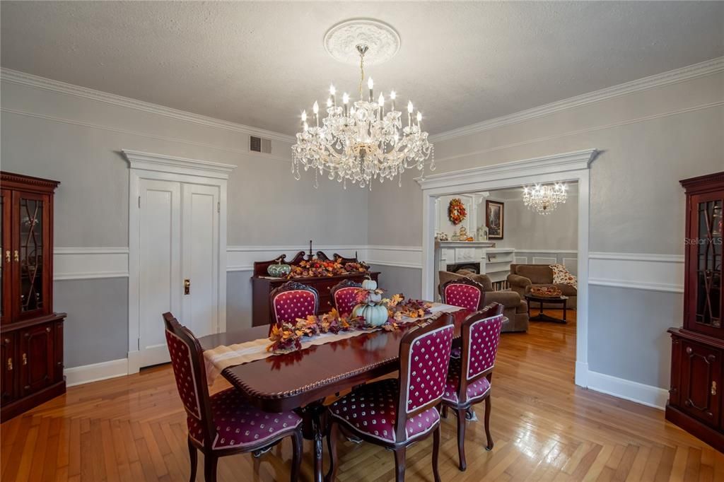 待售: $1,095,000 (5 贝兹, 3 浴室, 4436 平方英尺)