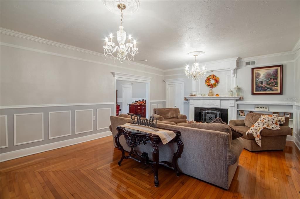 待售: $1,095,000 (5 贝兹, 3 浴室, 4436 平方英尺)