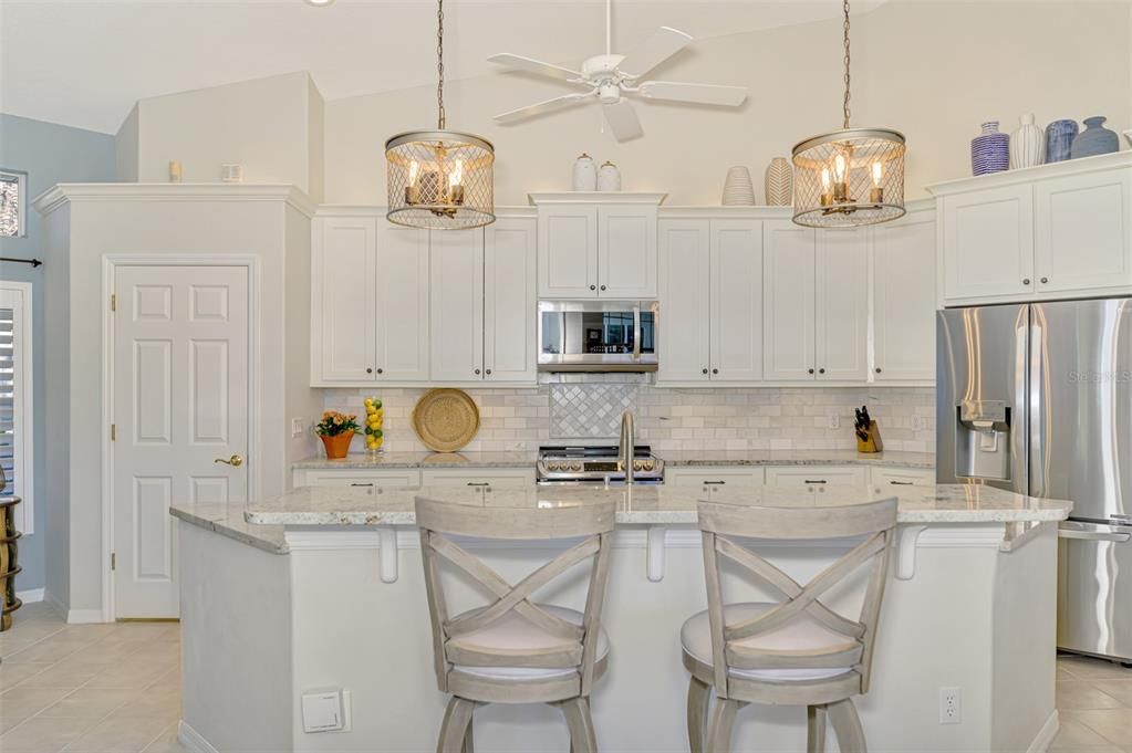 Plenty of space at the kitchen island