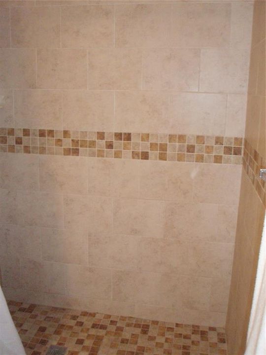 primary stall shower