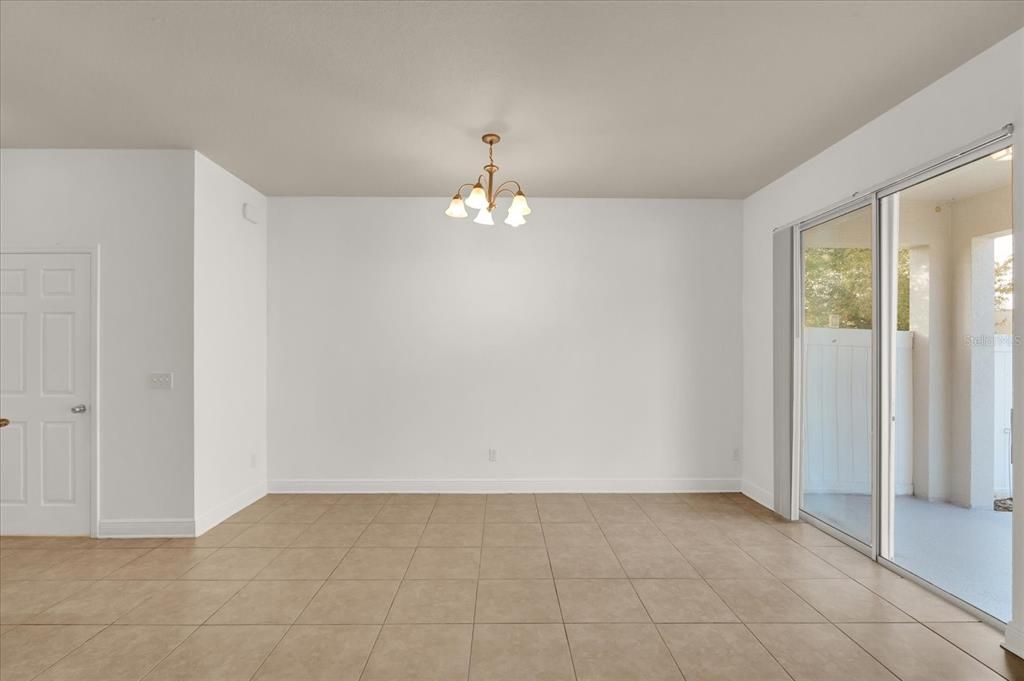 For Sale: $375,000 (3 beds, 2 baths, 1707 Square Feet)