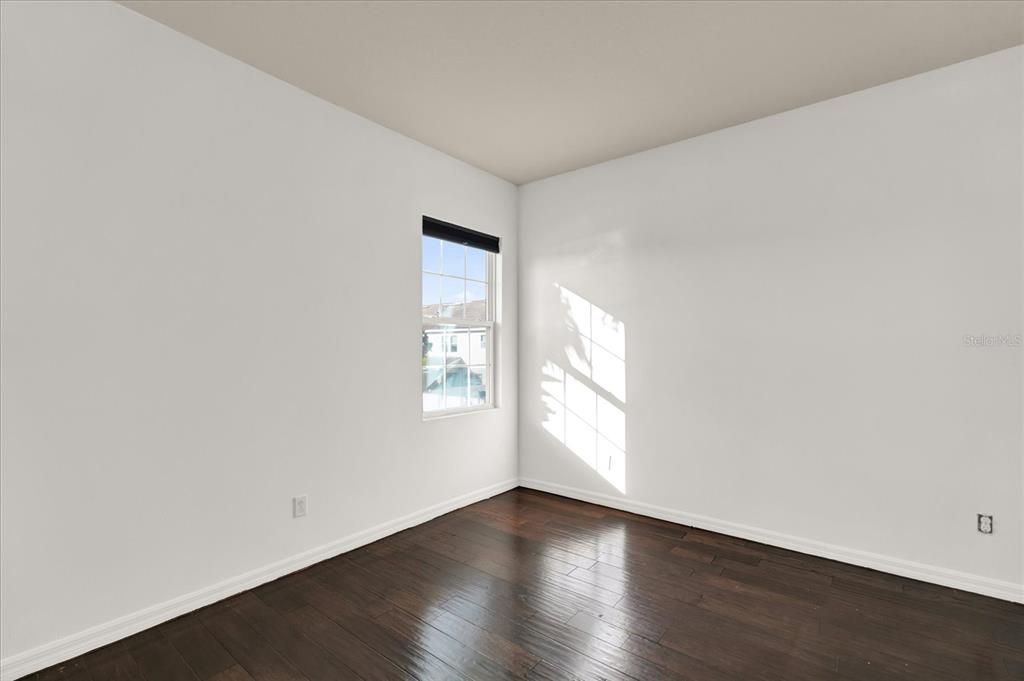 For Sale: $375,000 (3 beds, 2 baths, 1707 Square Feet)