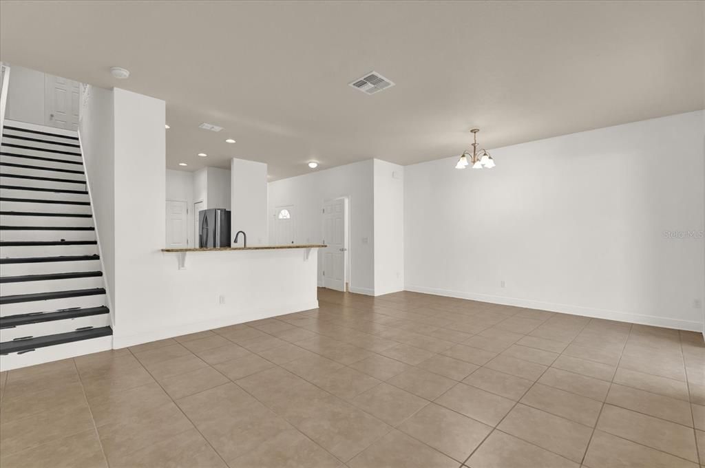 For Sale: $375,000 (3 beds, 2 baths, 1707 Square Feet)