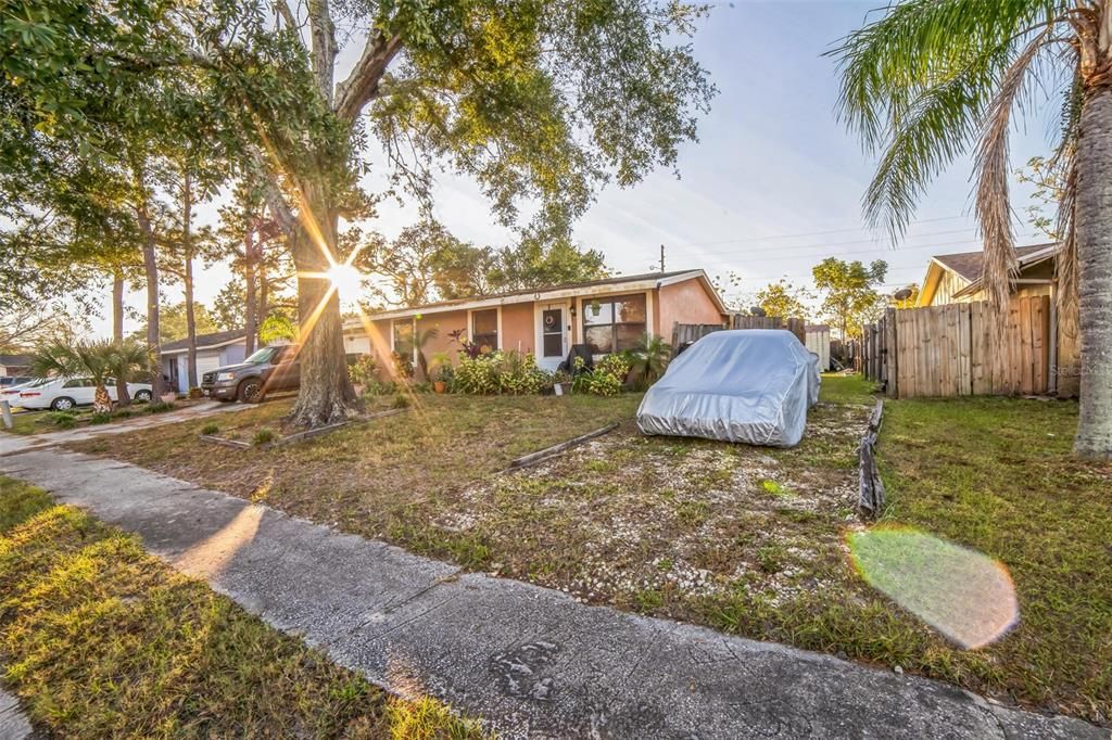 For Sale: $325,000 (3 beds, 2 baths, 1548 Square Feet)