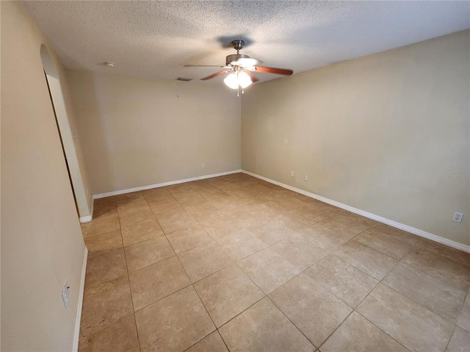 For Sale: $368,900 (3 beds, 2 baths, 1858 Square Feet)