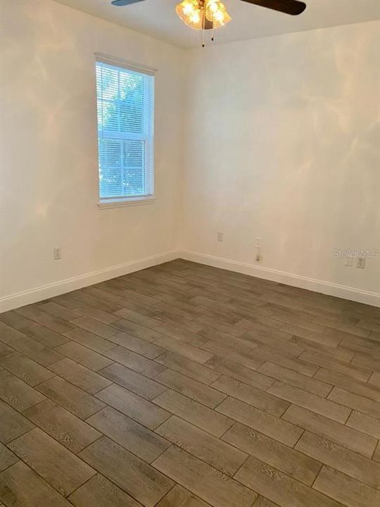 Active With Contract: $2,220 (3 beds, 2 baths, 1260 Square Feet)