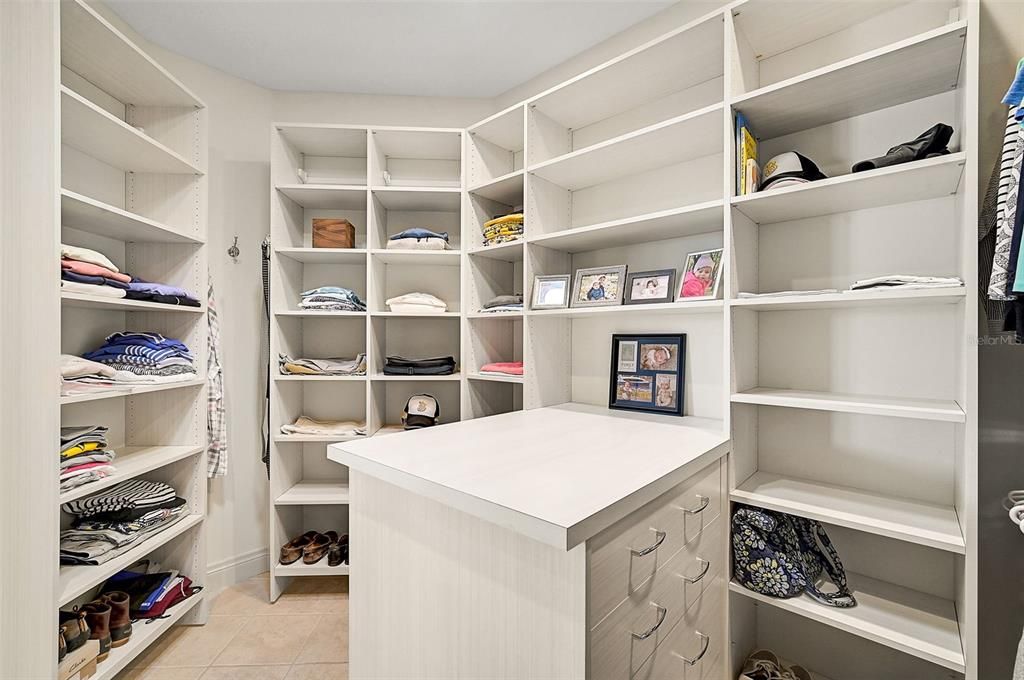 Walk-in closet