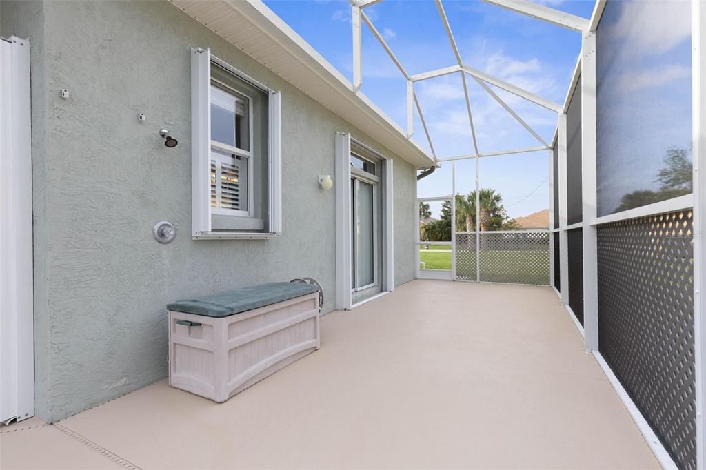 Active With Contract: $849,900 (3 beds, 2 baths, 2643 Square Feet)