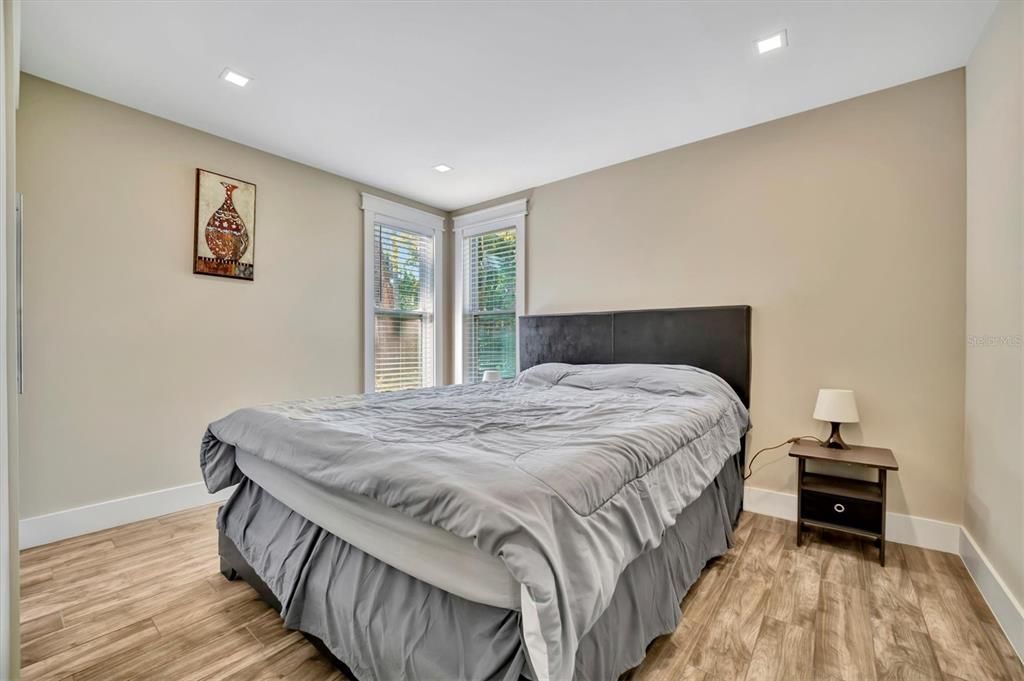 Active With Contract: $379,000 (3 beds, 2 baths, 1276 Square Feet)