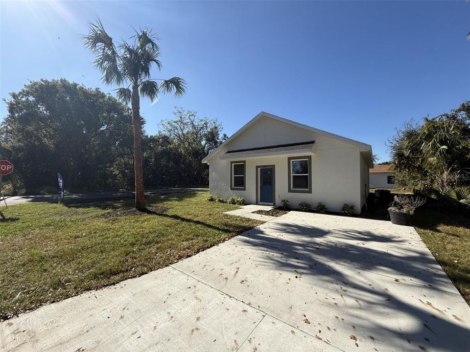 For Sale: $284,900 (3 beds, 2 baths, 1440 Square Feet)