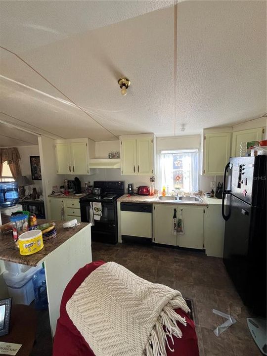 For Sale: $109,900 (3 beds, 2 baths, 1216 Square Feet)