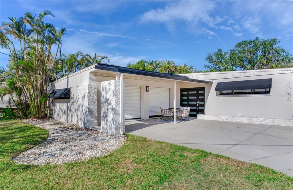 For Sale: $995,000 (2 beds, 2 baths, 1416 Square Feet)