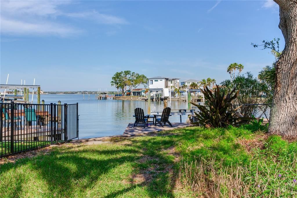 For Sale: $995,000 (2 beds, 2 baths, 1416 Square Feet)