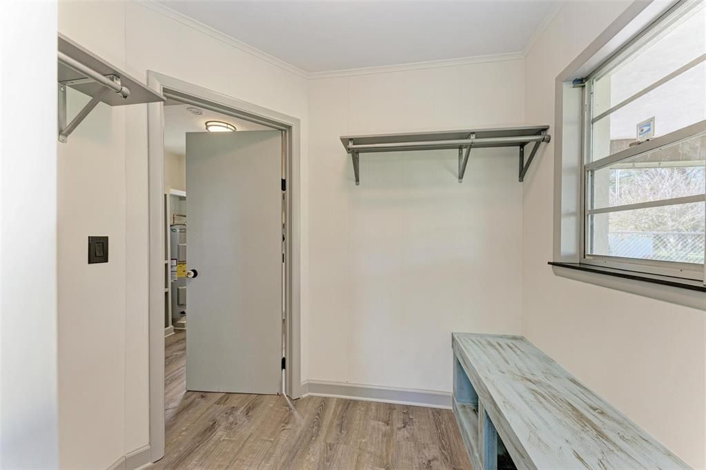 For Sale: $480,000 (2 beds, 2 baths, 1914 Square Feet)