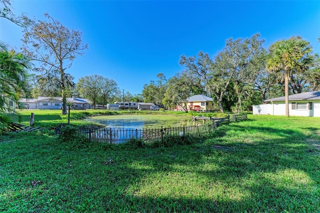 For Sale: $480,000 (2 beds, 2 baths, 1914 Square Feet)