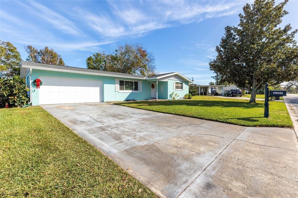 For Sale: $319,000 (3 beds, 2 baths, 1546 Square Feet)