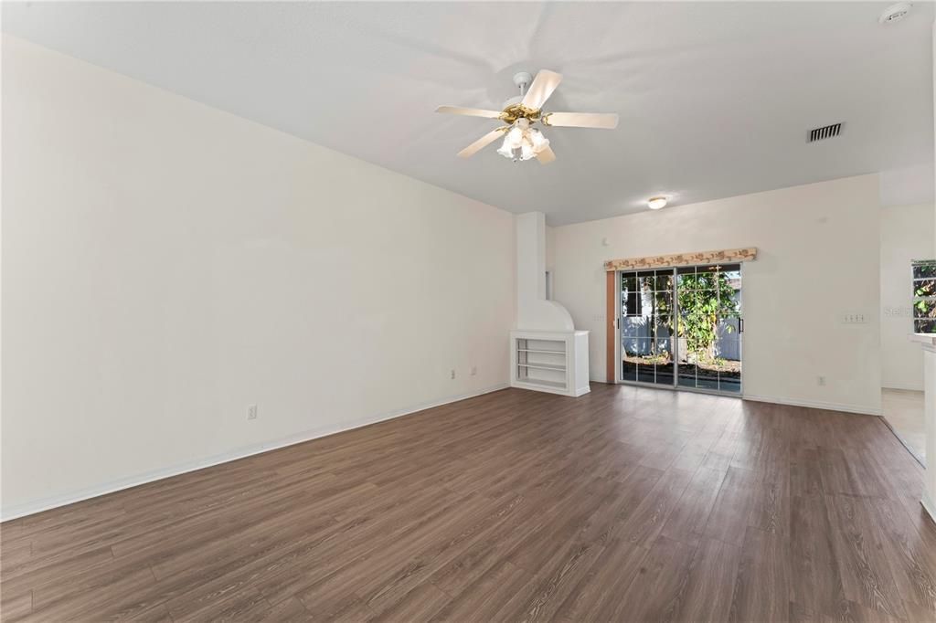 Active With Contract: $1,100,000 (3 beds, 2 baths, 2449 Square Feet)