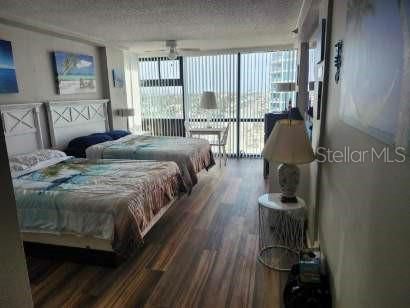 For Sale: $164,000 (0 beds, 1 baths, 433 Square Feet)