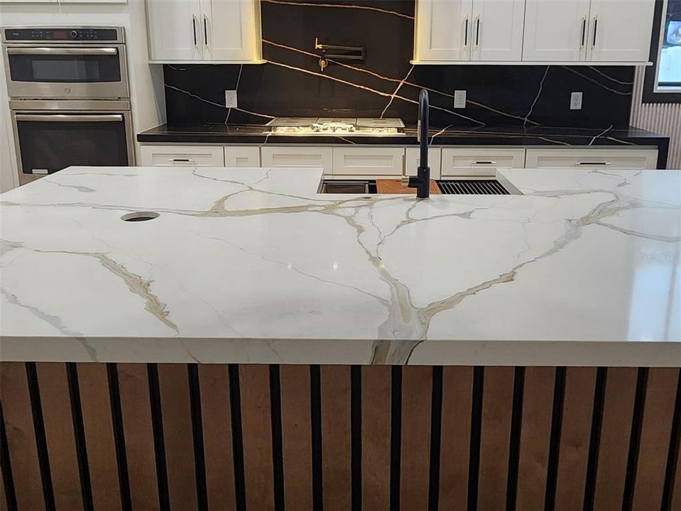 COUNTERTOP