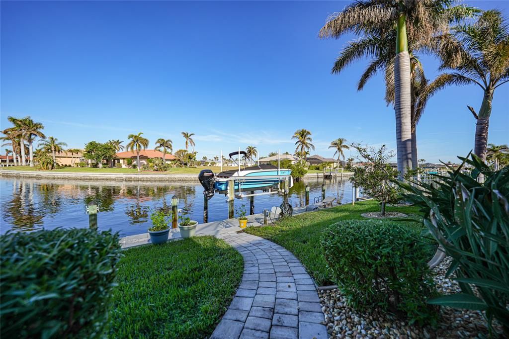 For Sale: $1,350,000 (3 beds, 2 baths, 2633 Square Feet)