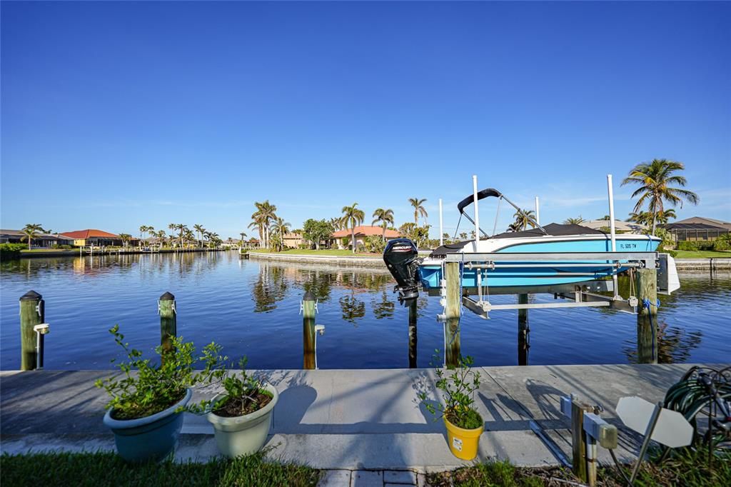 For Sale: $1,350,000 (3 beds, 2 baths, 2633 Square Feet)