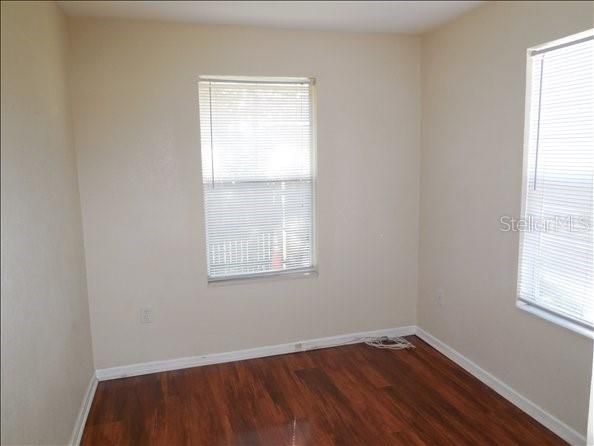 For Rent: $2,300 (3 beds, 2 baths, 1010 Square Feet)