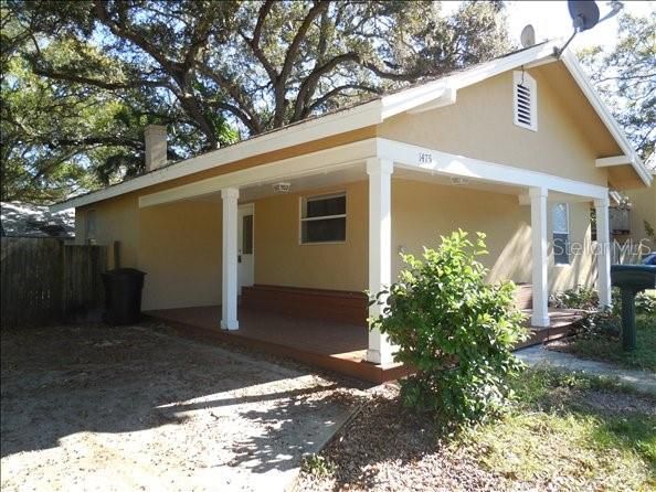 For Rent: $2,300 (3 beds, 2 baths, 1010 Square Feet)