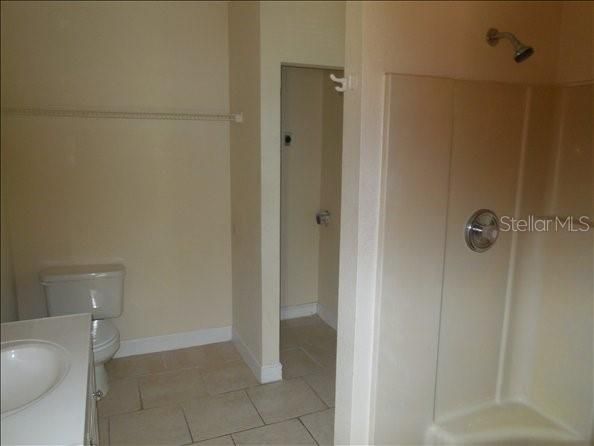 For Rent: $2,300 (3 beds, 2 baths, 1010 Square Feet)