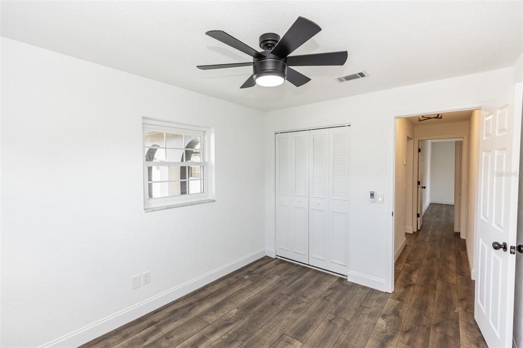 For Sale: $309,000 (3 beds, 2 baths, 1272 Square Feet)