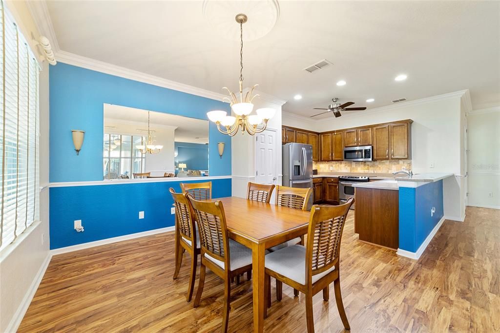 For Sale: $410,410 (2 beds, 2 baths, 1886 Square Feet)