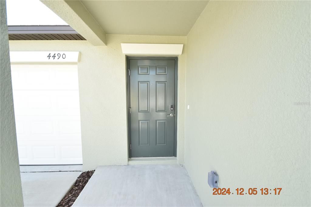 For Rent: $2,195 (3 beds, 2 baths, 1555 Square Feet)