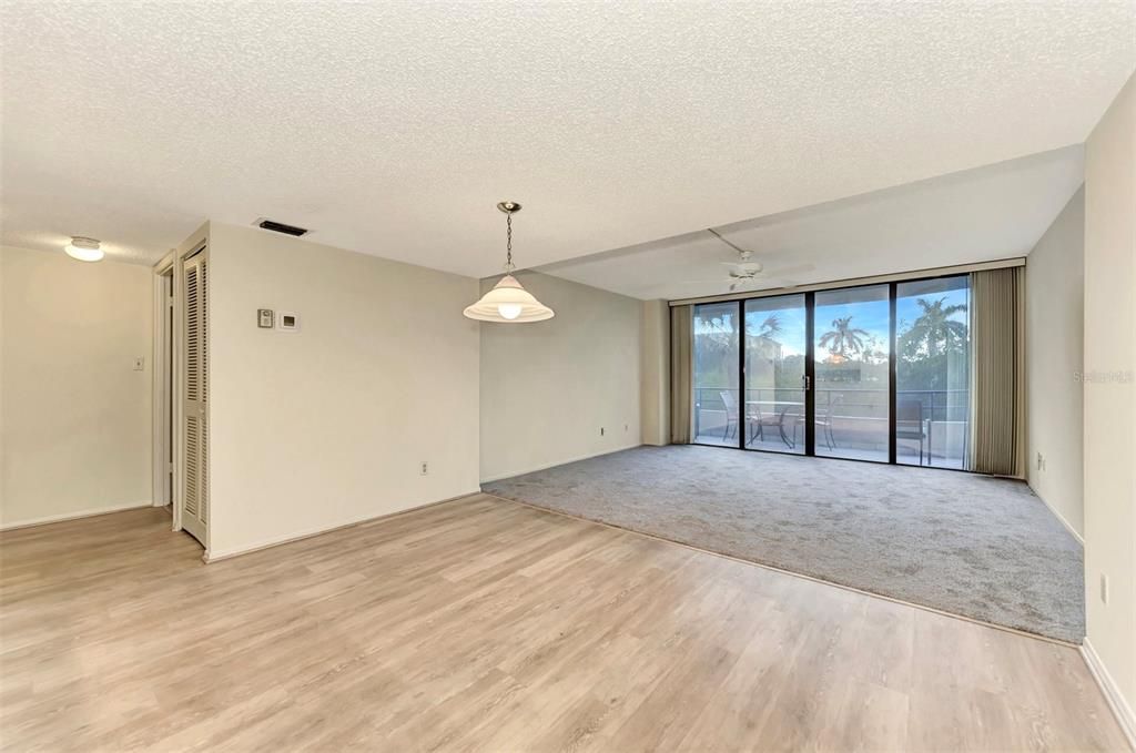 DINING ROOM/LIVING ROOM