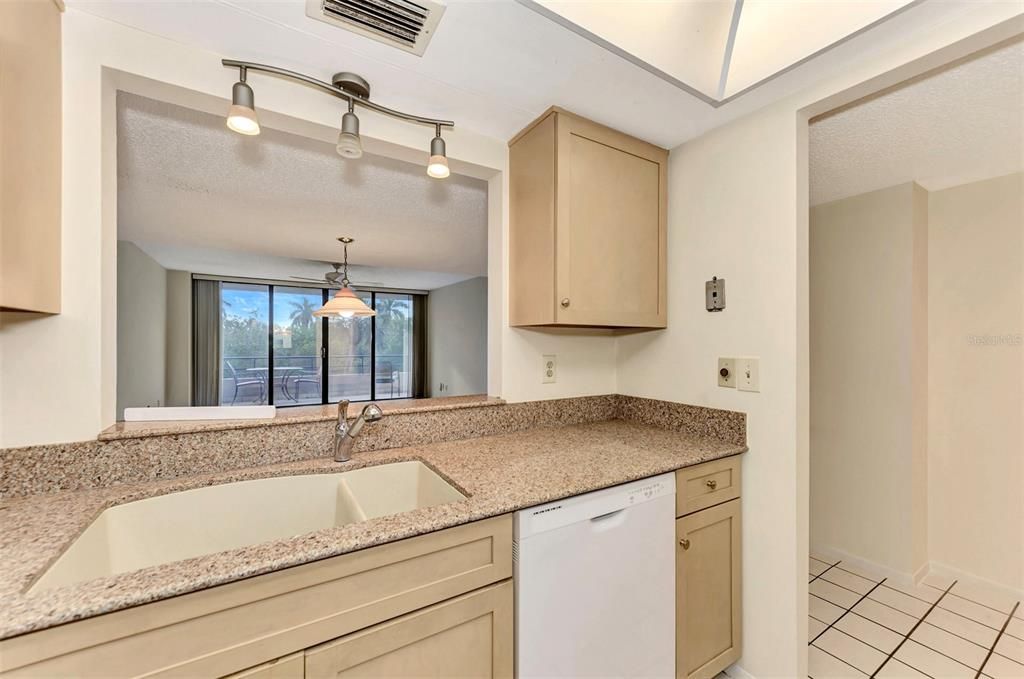 kITCHEN W/OPEN VIEW TO LIVING AREA