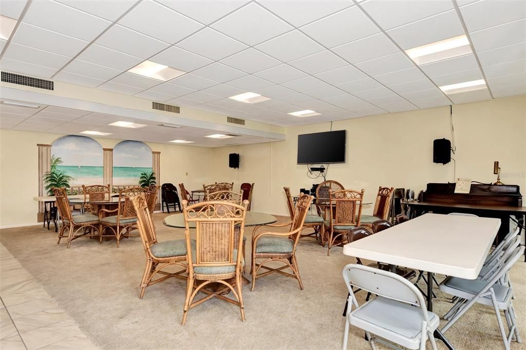 CLUBHOUSE COMMUNITY ROOM