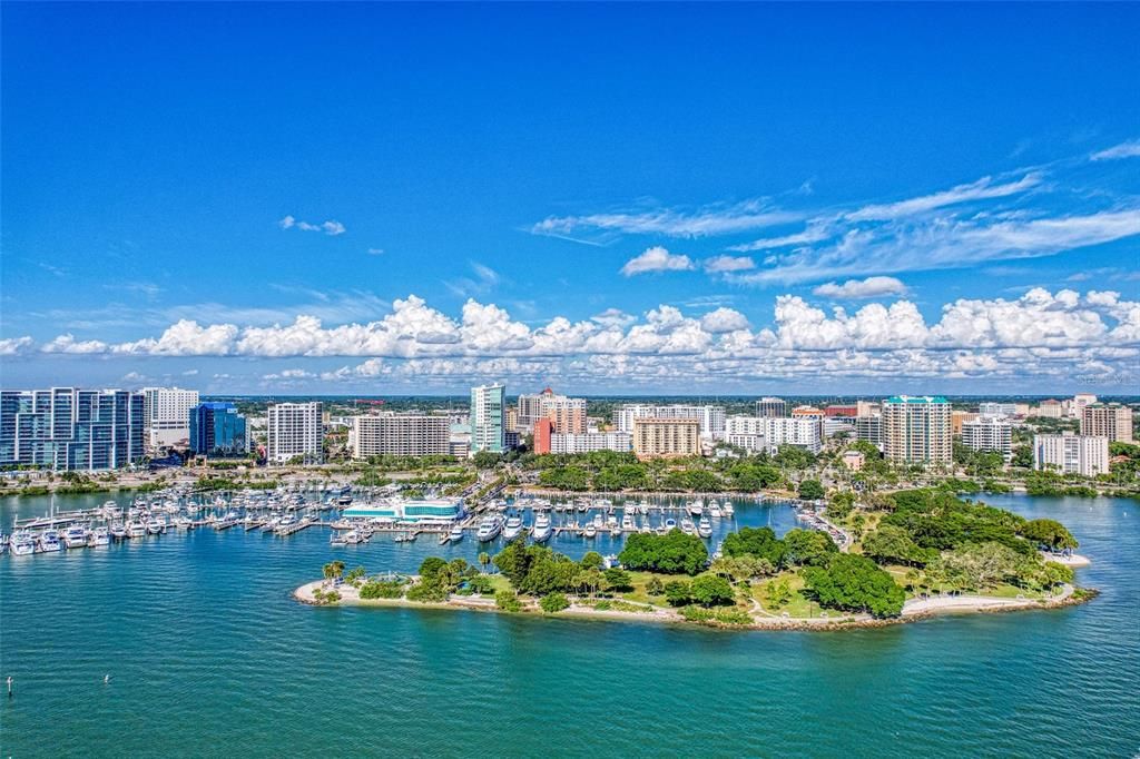 SPECTACULAR BAYFRONT SARASOTA & DOWNTOWN CONDOS