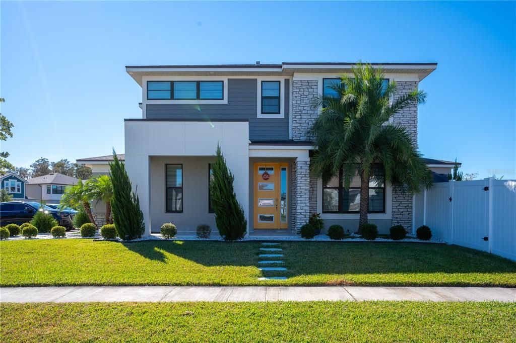 For Sale: $850,000 (4 beds, 2 baths, 2307 Square Feet)