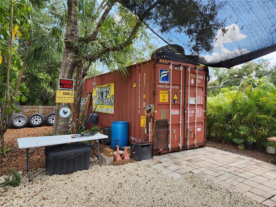 Storage Container With Water & Electric