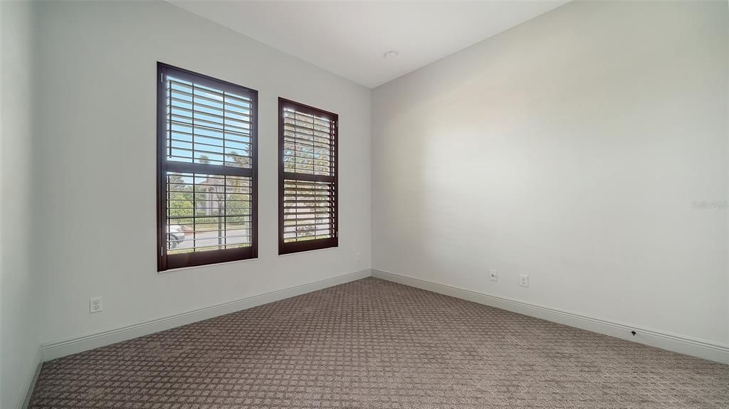 Guest bedroom